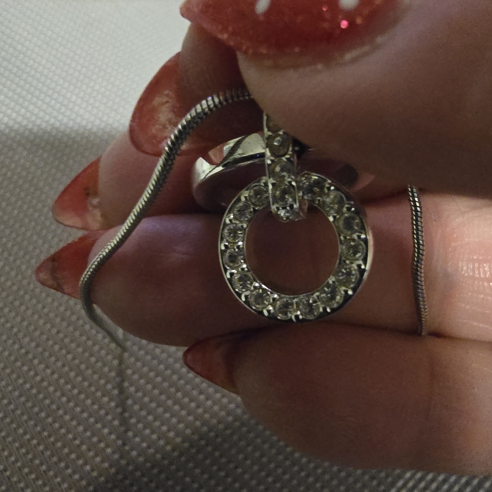 😎Elegant Silver Circle Pendant Necklace